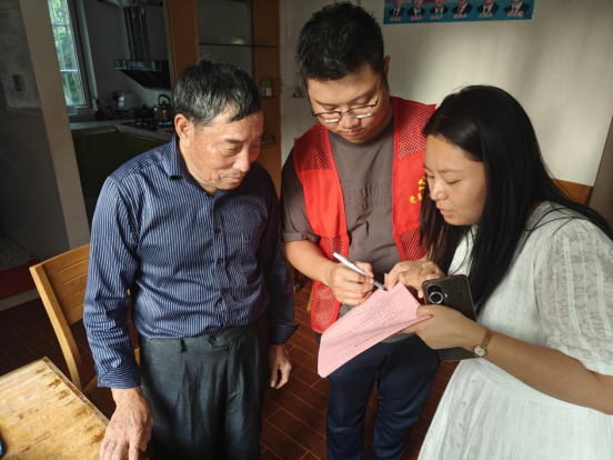 灣沚鎮蟠龍社區：多措并舉 扎實推進50項民生宣傳工作
